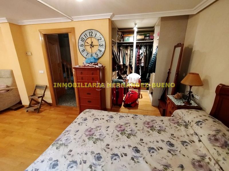 Foto 41fb5461-9e19-4839-854c-7ac74be5d17f. Casa adossada amb calefacció aparcament a Rollo - Puente Ladrillo Salamanca