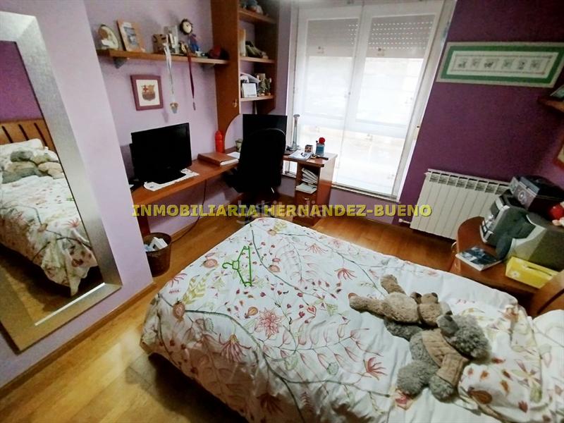 Foto 7da9dd45-a9c3-4931-bbf5-c33421c271e8. Casa adossada amb calefacció aparcament a Rollo - Puente Ladrillo Salamanca