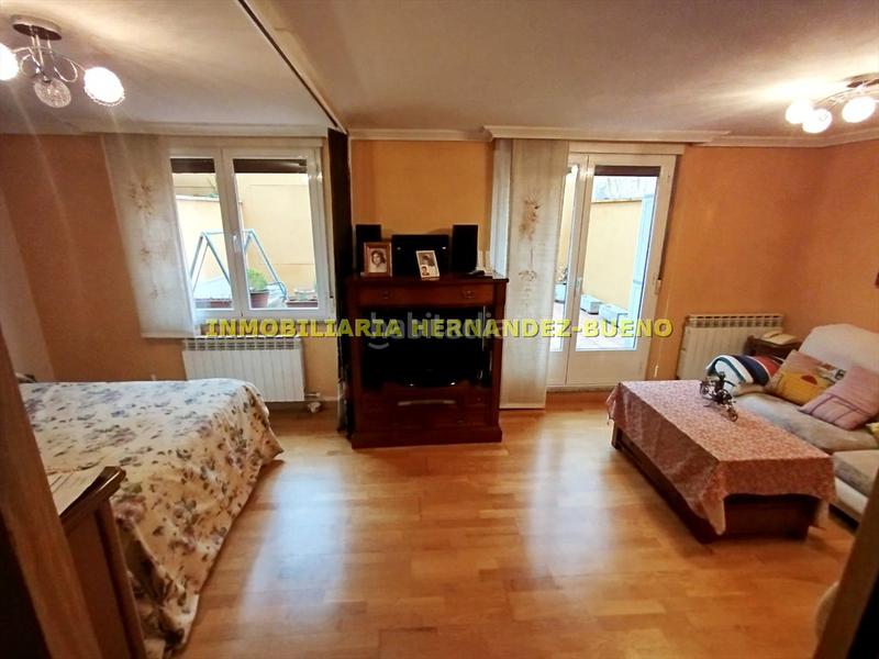 Foto b08f9dbc-9e7c-4699-9cc9-852935ec7ede. Casa adossada amb calefacció aparcament a Rollo - Puente Ladrillo Salamanca