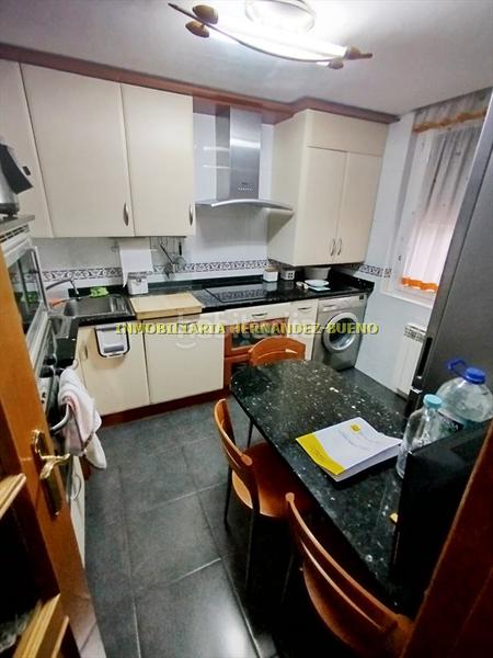 Foto d9a4adee-1c2a-4ebb-ad14-a54c1df10acf. Casa adossada amb calefacció aparcament a Rollo - Puente Ladrillo Salamanca