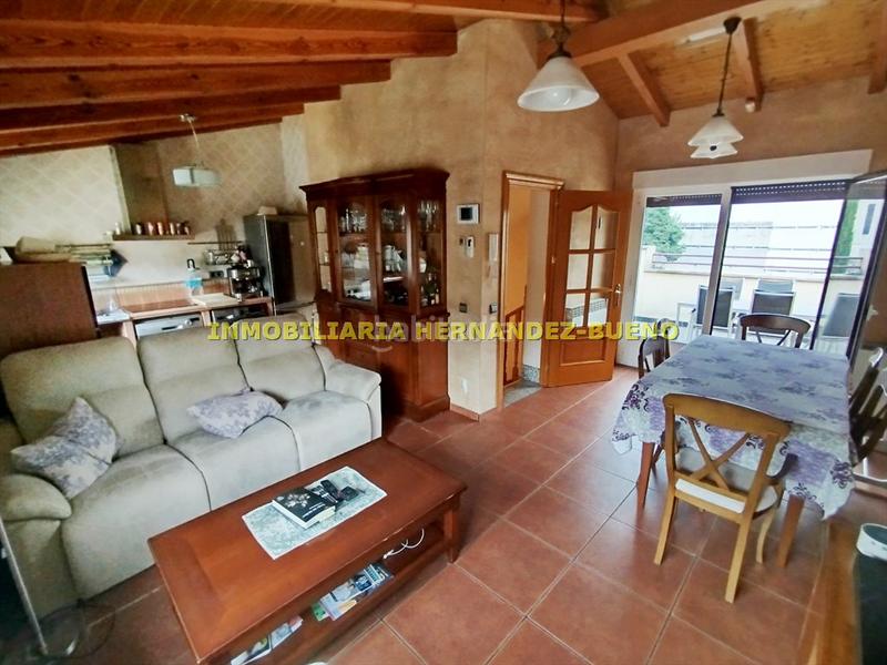 Foto f3b160f1-67a7-4ba4-9d2f-0c0105f0ad4b. Casa adossada amb calefacció aparcament a Rollo - Puente Ladrillo Salamanca