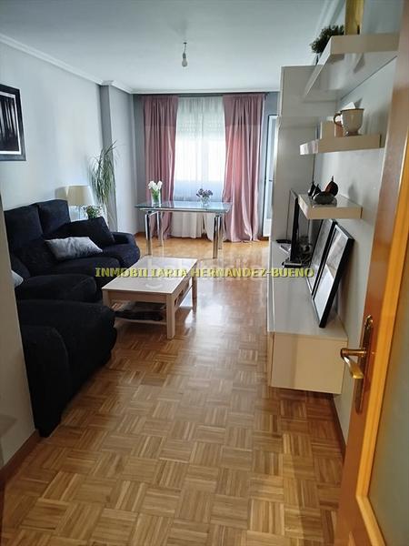 Foto 87e36703-7e35-4394-93f1-1bc830ca2de5. Pis amb calefacció aparcament a Vistahermosa Salamanca