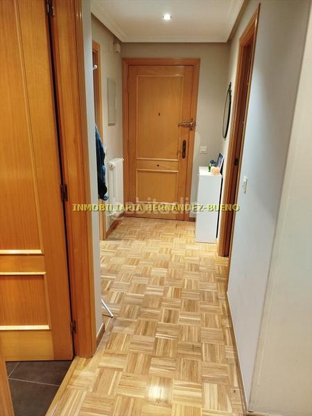 Foto a8bc0cc4-b6a3-40d6-a1c2-b7fac9d7a77b. Pis amb calefacció aparcament a Vistahermosa Salamanca