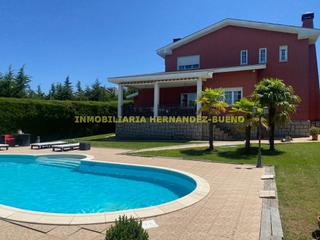 Piso en Santa Marta de Tormes. Chalet individual en urbanización valdelagua.la parcela cuenta c