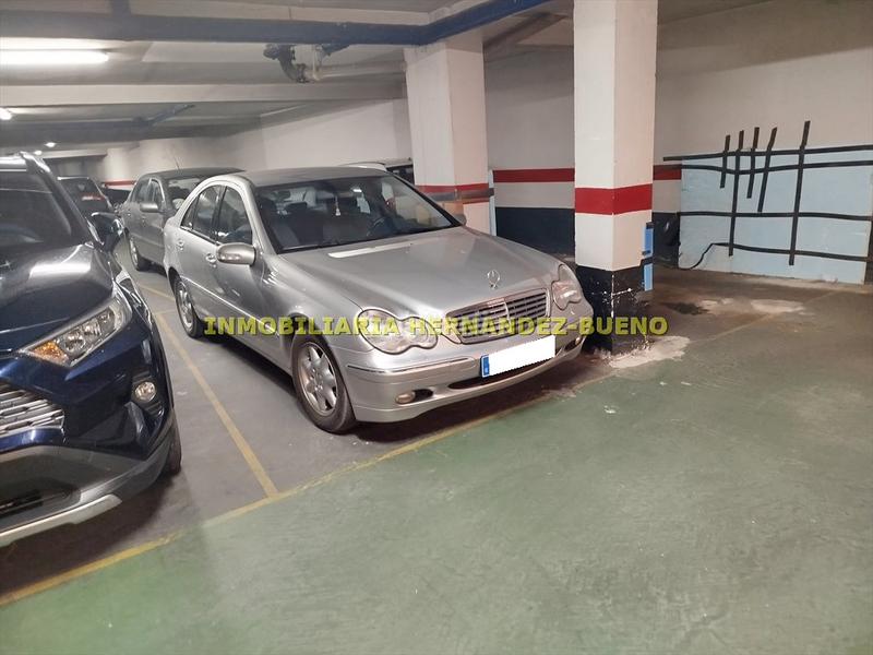 Foto a83475eb-c755-4862-8de3-299f6a17388e. Lloguer pis amb calefacció aparcament a Carmelitas Salamanca