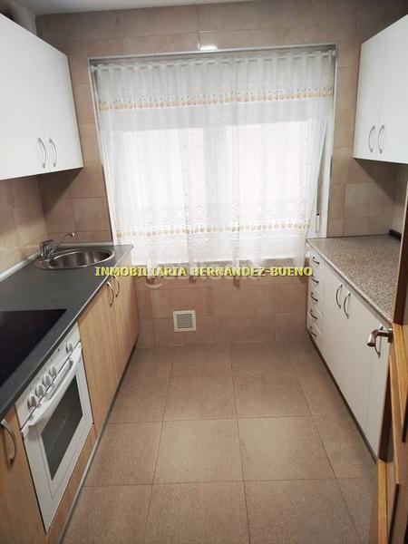 Foto d14dbb3e-d7a0-498f-9e8a-e81b93f8f24b. Location appartement avec chauffage parking dans Carmelitas Salamanca