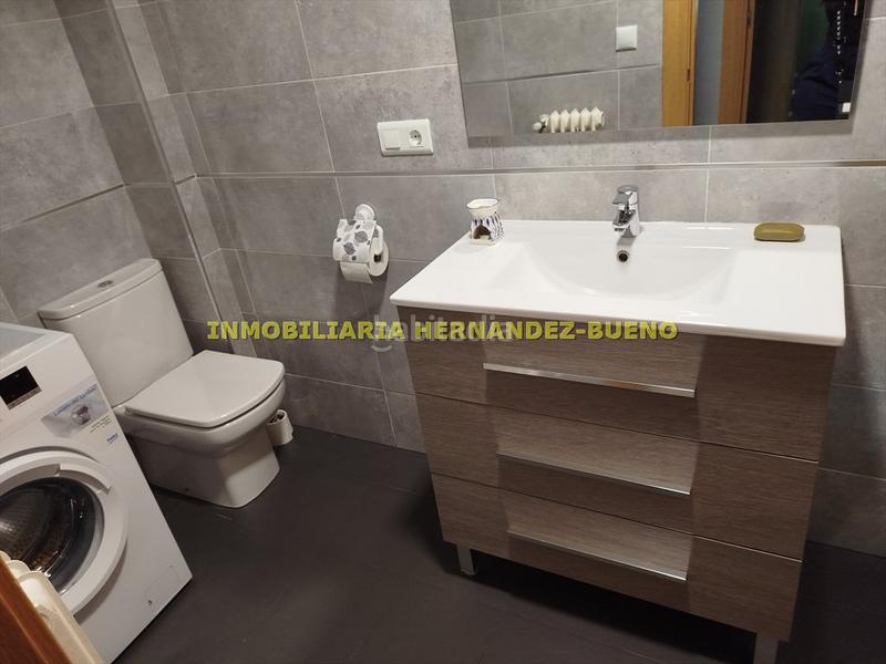 Foto 8a667703-cea2-4caa-9e62-26df96b9bcea. Rent flat with heating parking in Carmelitas Salamanca