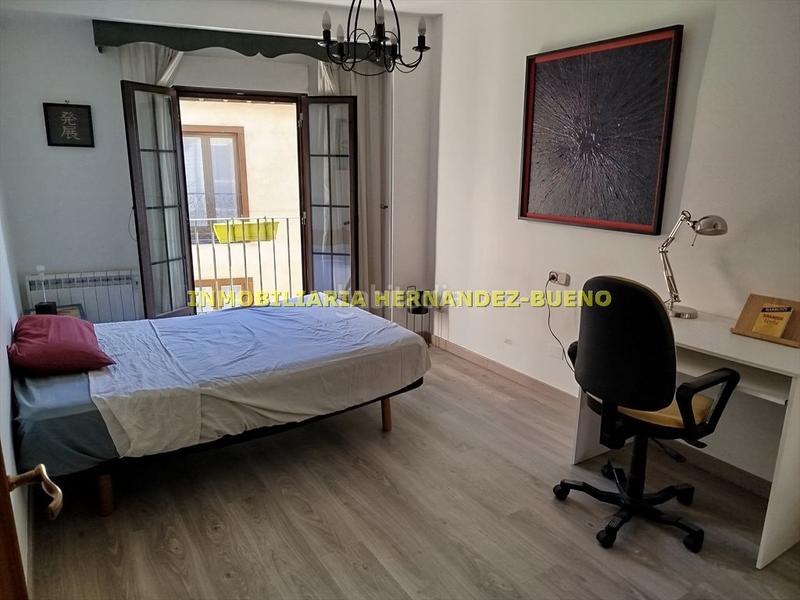 Foto 02a2c62d-1529-4b77-b7be-9eb4ea591c94. Miete zweistöckige wohnung mit heizung in Universidad - Tenerías Salamanca