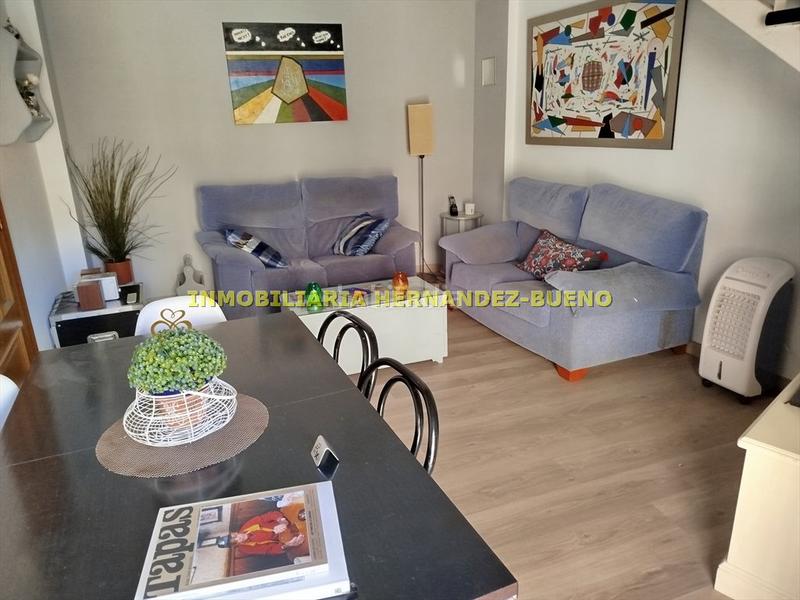 Foto b2cd40d5-cb00-48d3-a4c1-6a412514b193. Miete zweistöckige wohnung mit heizung in Universidad - Tenerías Salamanca