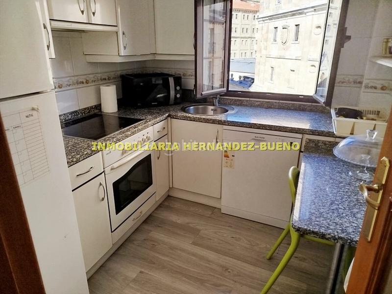 Foto 795c2831-3e89-4734-aeb7-8632f02b9c19. Rent duplex with heating in Universidad - Tenerías Salamanca