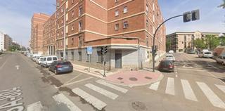 Aparcament cotxe a Rollo - Puente Ladrillo. Se venden plazas de garaje y trasteros en el local ubicado en ca