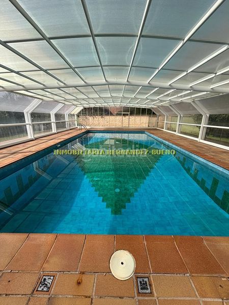Foto 0c48b13c-56cf-4ab6-92b9-e1181cfb8780. Chalet with heating parking pool in Villamayor