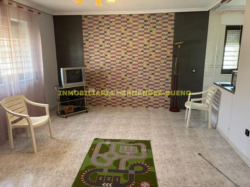Foto 4094c330-d65b-417e-a4fd-5a12507bf9cd. Chalet with heating parking pool in Villamayor