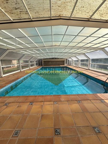Foto 492f936f-b7f3-43cd-9af0-a72b2741a849. Chalet with heating parking pool in Villamayor
