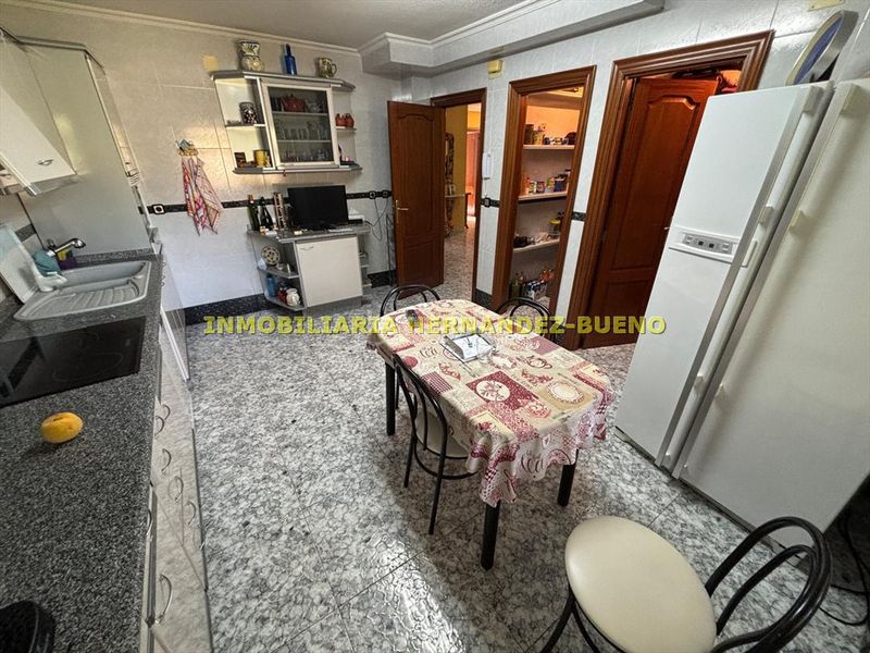 Foto 57c4a0c4-3484-4e45-85d8-fc812efcc354. Chalet with heating parking pool in Villamayor