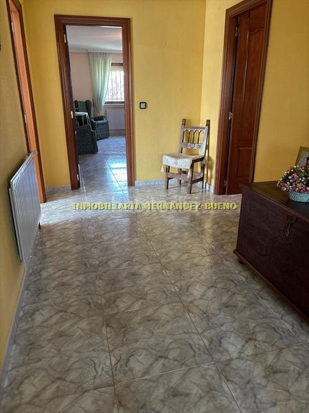 Foto 5ccb52a3-fdca-4ca9-9df1-7c04d8c9ee7e. Chalet with heating parking pool in Villamayor