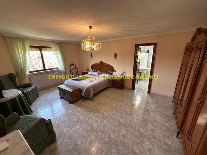 Foto 6a5562fe-4060-4bd5-a778-b24130c09d6d. Chalet with heating parking pool in Villamayor
