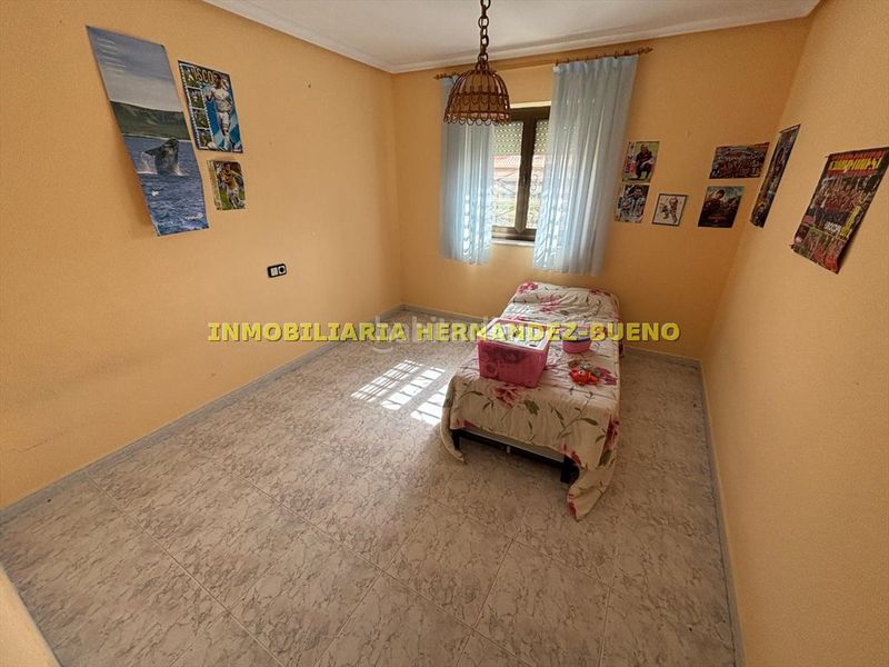 Foto 6b48e7ef-f88a-4d64-bcc7-543b91f7e7e2. Chalet with heating parking pool in Villamayor