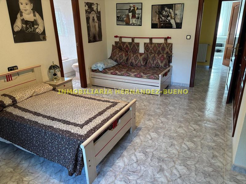 Foto be7ada9c-0336-4878-a6b7-8255fb711c4c. Chalet with heating parking pool in Villamayor