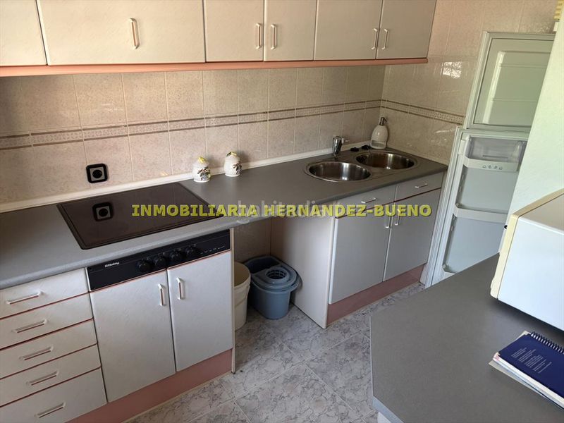 Foto c6d97ec4-9c49-426f-8105-22338f4a3c18. Chalet with heating parking pool in Villamayor