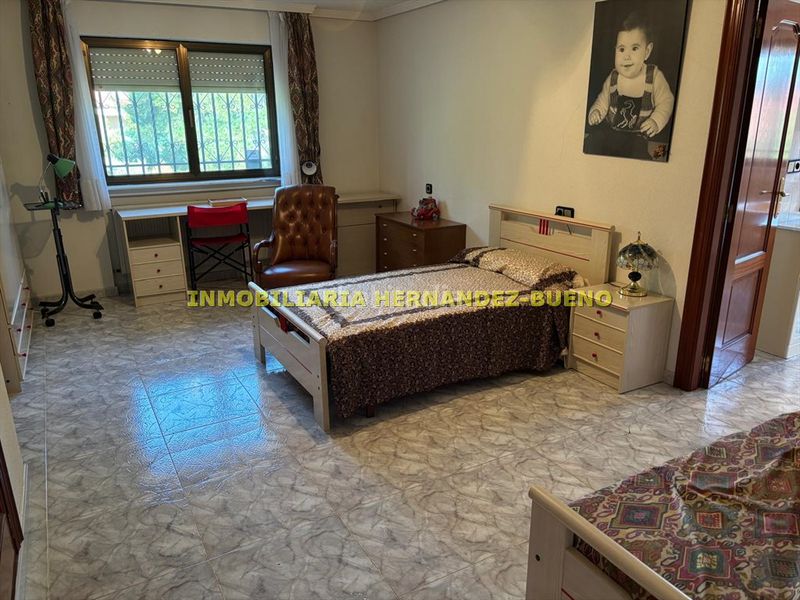 Foto dbda855a-0fb4-4497-abbb-910821c86d27. Chalet with heating parking pool in Villamayor