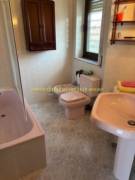 Foto f59f15b6-3f08-4644-ba4e-7f4de96cc007. Chalet with heating parking pool in Villamayor