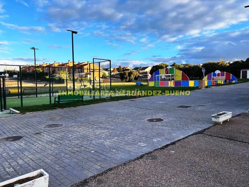 Foto 3788104b-d310-4fbf-915c-c33ab7d61f2a. Casa adossada amb calefacció aparcament a Carrascal de Barregas