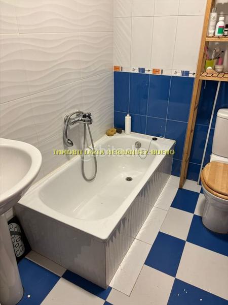 Foto d645af1b-d68f-4f16-bcdc-5839f83b1d33. Casa adossada amb calefacció aparcament a Carrascal de Barregas