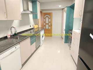Miete Etagenwohnung in Sancti Spiritus - San Juan. Fantástica vivienda de 4 dormitorios, dos dobles y dos individua