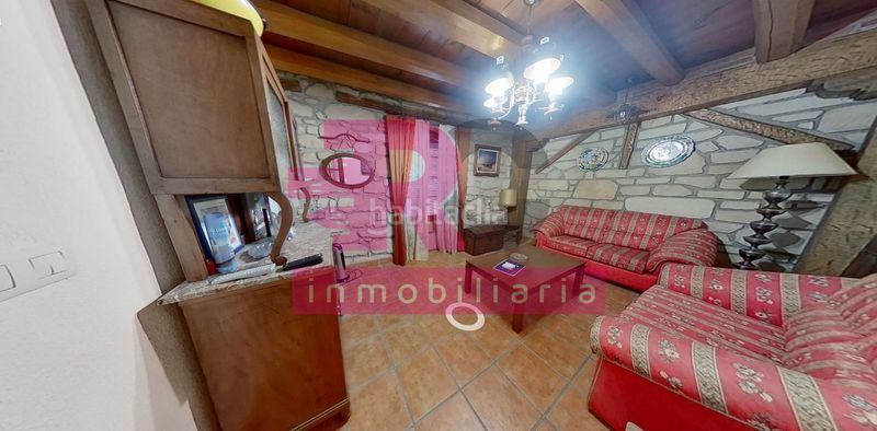 Foto b091f502-c9db-4521-892b-32ad193a39ae. Casa con parcheggio in Cabrerizos