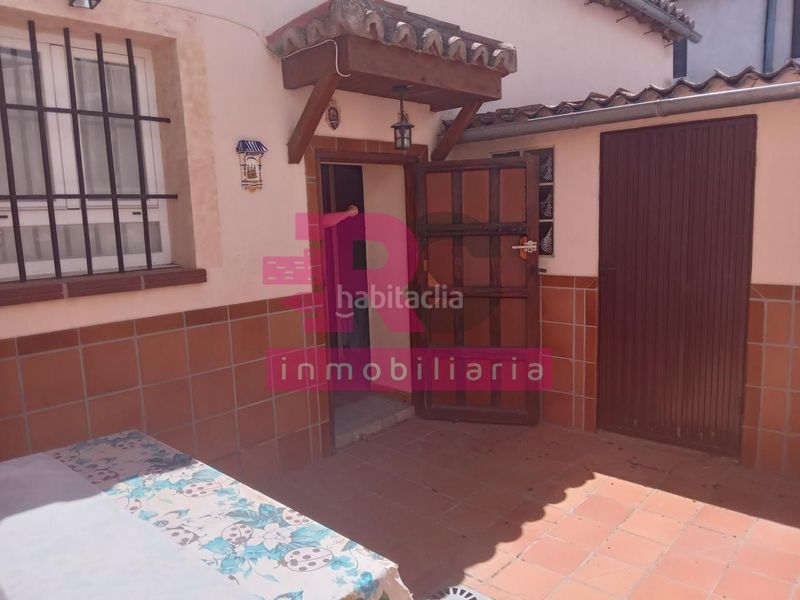 Foto bba1b1f4-aa4d-435f-9d0a-6879b101b86e. Casa con parcheggio in Cabrerizos
