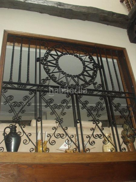 Foto b4a5bc3e-e11b-4f94-a0d3-a07f8fe30ad8. Casa amb calefacció a Miranda del Castañar