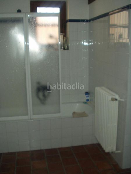 Foto d17a18da-8ece-4e5b-a9e2-242e5b89d3ad. Casa amb calefacció a Miranda del Castañar