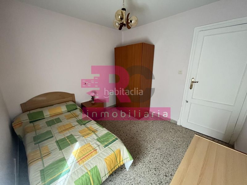 Foto f8708eb8-af87-4b54-8403-885c7007e36f. Pis amb calefacció a Salesas Salamanca