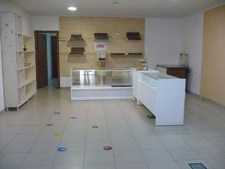 Local Comercial a Cabrerizos. Local en venta en la zona comercial de cabrerizos