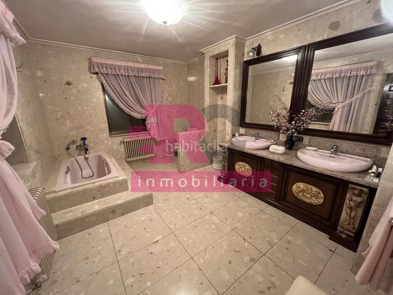 Foto d502cbe9-de0a-421e-98bd-f195ad2def7b. Casa con riscaldamento piscina in Cabrerizos