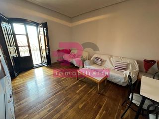 Miete Etagenwohnung in Centro. Estudiantes piso en zona centro