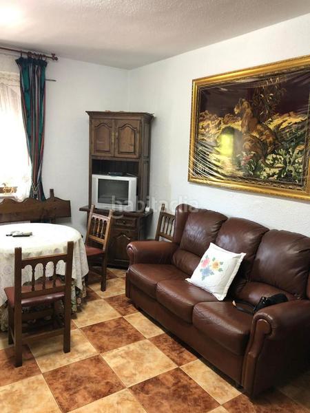 Foto 4476c731-5955-43b2-a4c3-b5fd6af63042. Casa chalet en Vecinos