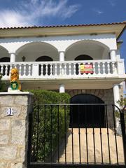 Casa a Vecinos. Chalet en vecinos