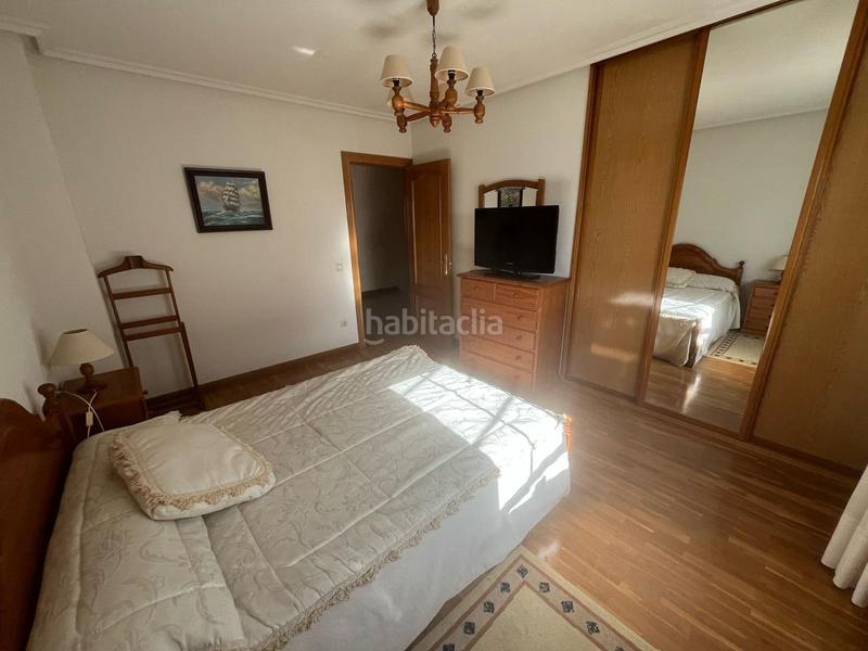 Foto 2ec4f7da-eca6-4624-9627-8a4c415f8821. Casa chalet pareado en Cabrerizos