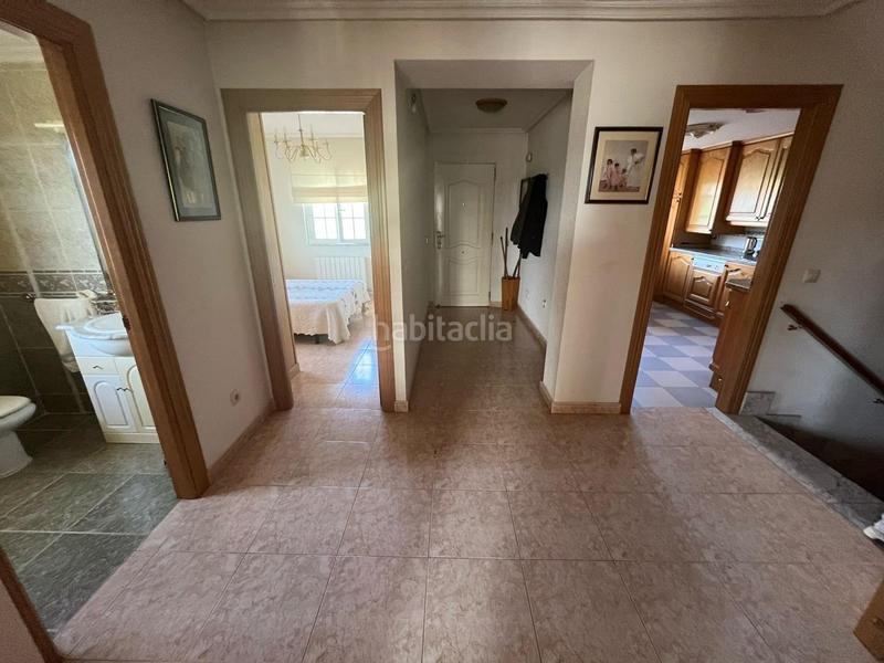Foto 423cfb5f-00d3-431c-88c4-c5a72a451837. Casa chalet pareado en Cabrerizos
