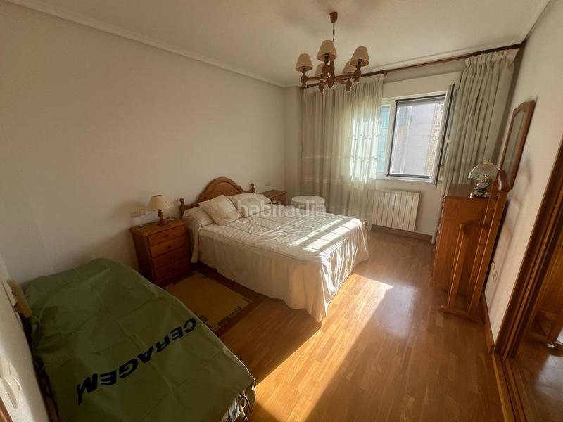 Foto ea60a56e-ecdc-4c5b-b4b0-0694709c5ff6. Casa chalet pareado en Cabrerizos