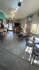 Casa en Cabrerizos. Venta de casa con negocio de bar y autorizacin de loterias