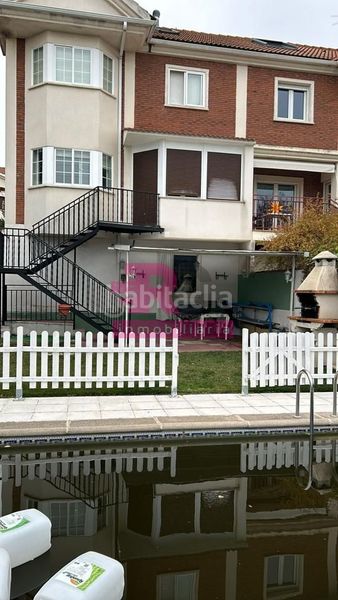 Foto 4b5d7b6b-fe61-4aeb-b3d2-aaf5e827ca38. Casa con parcheggio piscina in Cabrerizos