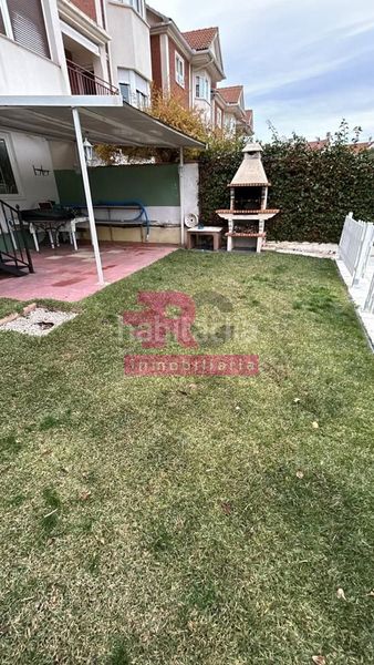 Foto 6bc6adb0-8477-4200-a88c-82c64ae35adf. Casa con parcheggio piscina in Cabrerizos