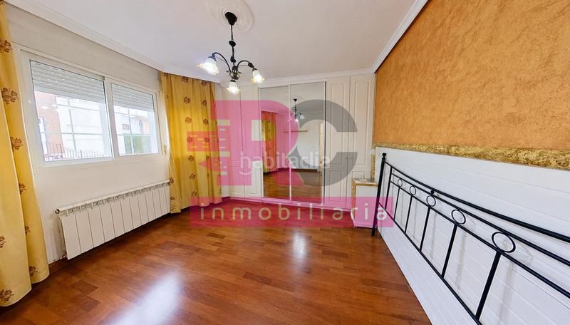 Foto dabd7ba8-2ae9-4606-8868-6b2a20f80507. Casa con parcheggio piscina in Cabrerizos