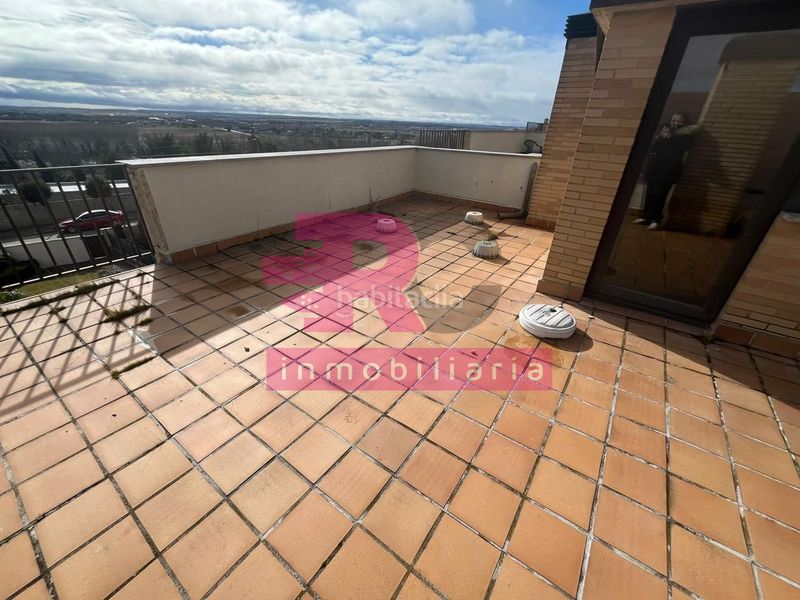 Foto ab54e027-fa21-4b05-9a77-b5b0a5c4f07c. Casa adossada amb calefacció aparcament piscina a Cabrerizos