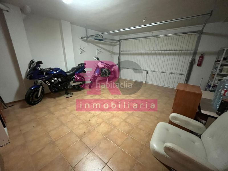 Foto d258a6f4-c389-4c77-9dce-2df534368e72. Casa adossada amb calefacció aparcament piscina a Cabrerizos