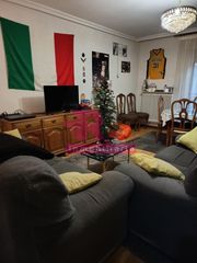 Appartement à Barrio Blanco. Piso en venta en barrio vidal