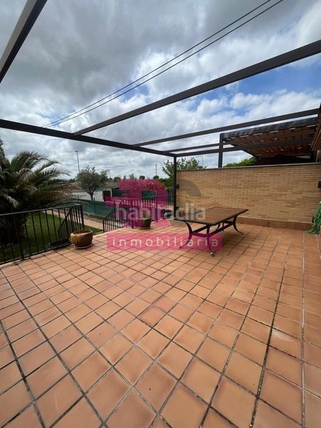 Foto 298d9d45-d72d-48fd-9aeb-e93ae025c170. Casa adossada amb calefacció aparcament piscina a Cabrerizos